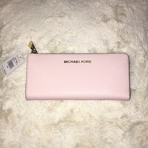 Pink Michael Kors jet set wallet